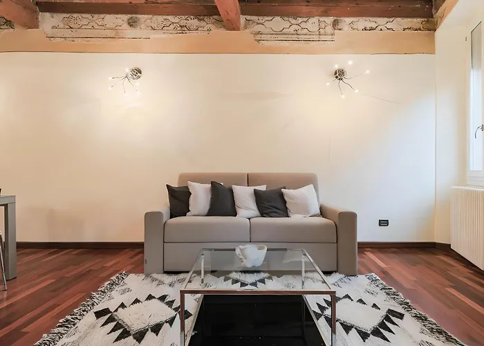 Apartment Charme View Of Piazza Trento - Trieste